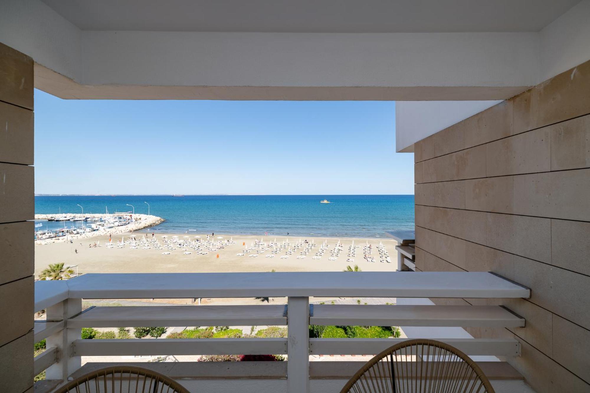 Lazuli Beachfront Sea View Ap144 Διαμέρισμα